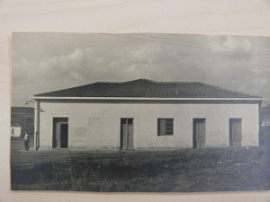 21) Lo spaccio della cooperativa di Ribolla in una foto dei primi anni '50, Archivio Storico Unicoop Tirreno