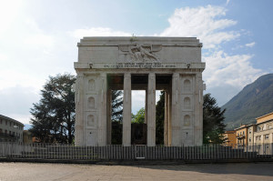 8. Marcello Piacentini, Arco della Vittoria di Bolzano (https://commons.wikimedia.org)