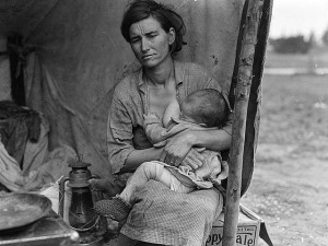 "Migrant Mother 1936 2" by Dorothea Lange. Licensed under Public domain via Wikimedia Commons.