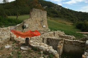 FIG. 3 Villaggio di Caprara, Monte Sole, Marzabotto. Archivio Fondazione Scuola di Pace di Monte Sole 